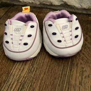 Vintage Skechers Build a Bear White & Lavender Slip-On Sneakers
